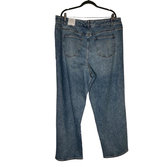 NEW Talbots High Waist Relaxed Jean in Slightly Distressed Med Wash Size 18W - Picture 4 of 8